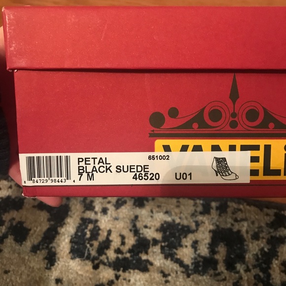 Vaneli Black Suede Petal Heals - Picture 8 of 8